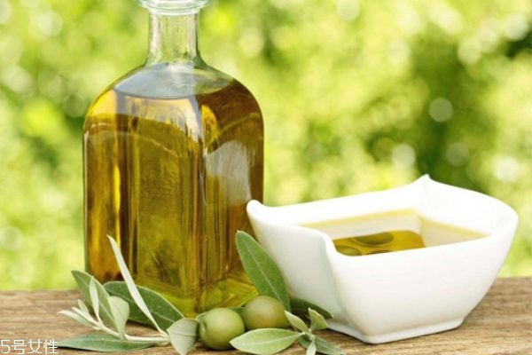 甘油有哪些美容作用 甘油的美容方法 甘油有哪些美容作用 甘油的美容方法