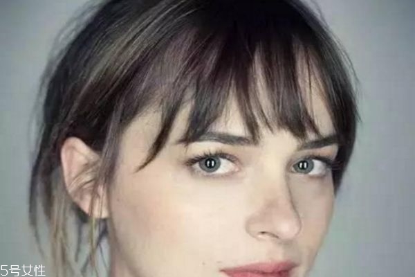 法式劉海適合什么人 法式劉海發(fā)型圖片 法式劉海適合什么人 法式劉海發(fā)型圖片