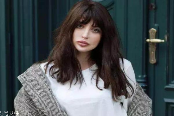 法式劉海適合什么人 法式劉海發(fā)型圖片 法式劉海適合什么人 法式劉海發(fā)型圖片