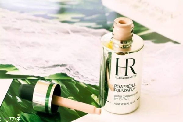 粉底和素顏霜先用哪個(gè) 素顏霜粉底液使用步驟 粉底和素顏霜先用哪個(gè) 素顏霜粉底液使用步驟