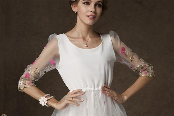 歐根紗裙子染色了怎么辦 洗衣小竅門 歐根紗裙子染色了怎么辦 洗衣小竅門