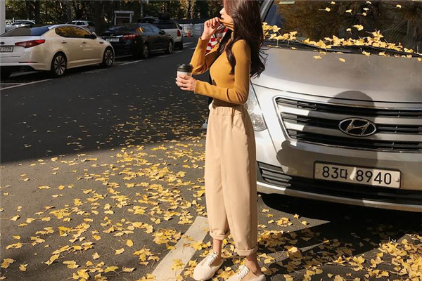 蘿卜褲配什么上衣 今年超火的搭配指南 蘿卜褲配什么上衣 今年超火的搭配指南