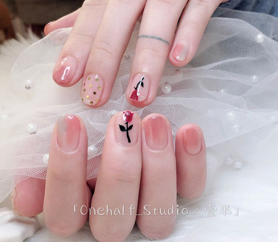 2019春天紅色美甲圖案款型推薦 5款讓你燦爛又輕盈 2019春天紅色美甲圖案款型推薦 5款讓你燦爛又輕盈