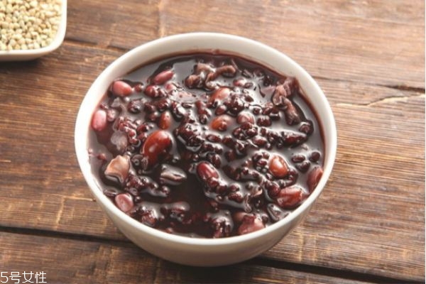 每天吃黑米能減肥嗎 喝黑米粥減肥的注意事項 每天吃黑米能減肥嗎 喝黑米粥減肥的注意事項