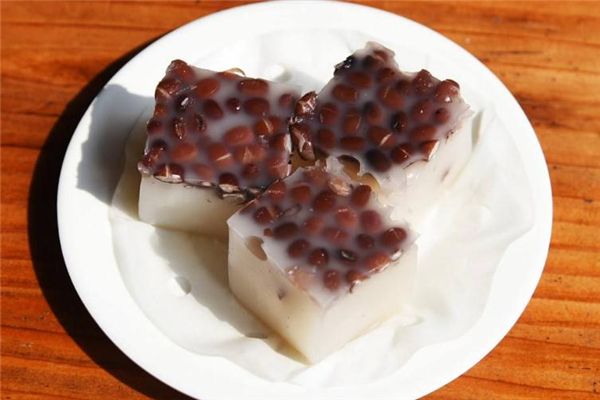 紅豆馬蹄糕的做法竅門 夏天必備小甜點(diǎn) 紅豆馬蹄糕的做法竅門 夏天必備小甜點(diǎn)