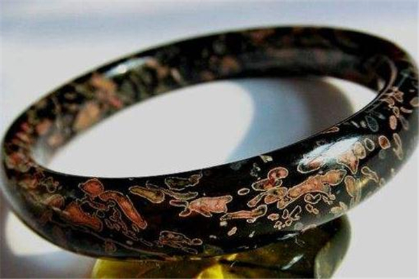 梅花玉手鐲價(jià)格 和等級(jí)有關(guān) 梅花玉手鐲價(jià)格 和等級(jí)有關(guān)