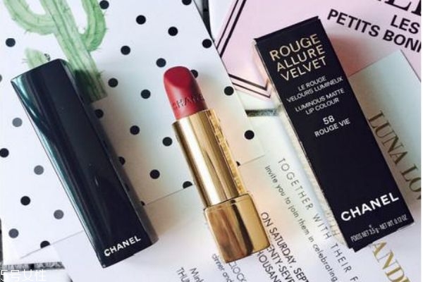 香奈兒絲絨口紅顏色 香奈兒絲絨口紅價(jià)格 香奈兒絲絨口紅顏色 香奈兒絲絨口紅價(jià)格