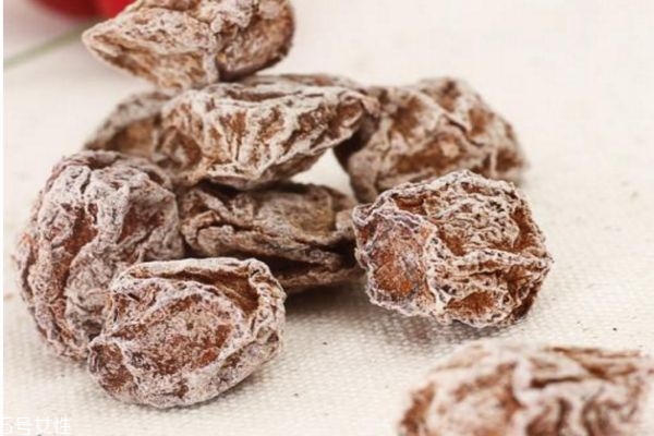 孕婦可以吃話梅嗎 孕婦適量吃話梅的好處 孕婦可以吃話梅嗎 孕婦適量吃話梅的好處