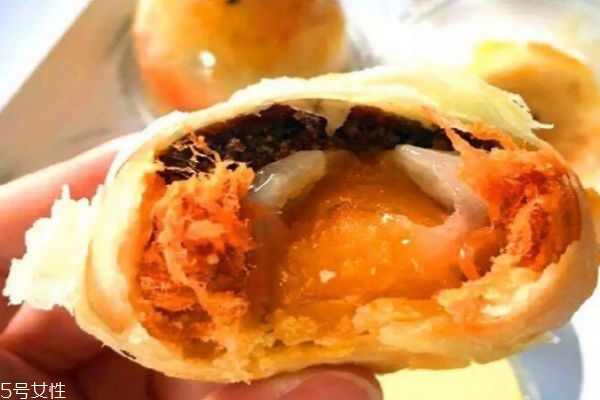 蛋黃酥是哪里的特產(chǎn) 蛋黃酥的營養(yǎng) 蛋黃酥是哪里的特產(chǎn) 蛋黃酥的營養(yǎng)