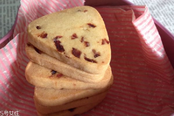 蔓越莓餅干怎么做 黃油的比例很重要 蔓越莓餅干怎么做 黃油的比例很重要