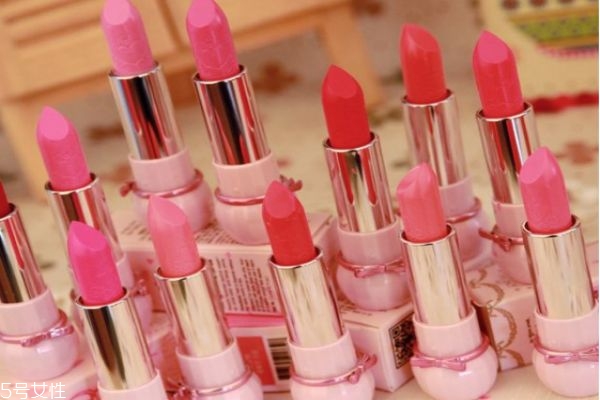 愛(ài)麗小屋口紅怎么樣 愛(ài)麗小屋那時(shí)花開(kāi)口紅測(cè)評(píng) 愛(ài)麗小屋口紅怎么樣 愛(ài)麗小屋那時(shí)花開(kāi)口紅測(cè)評(píng)