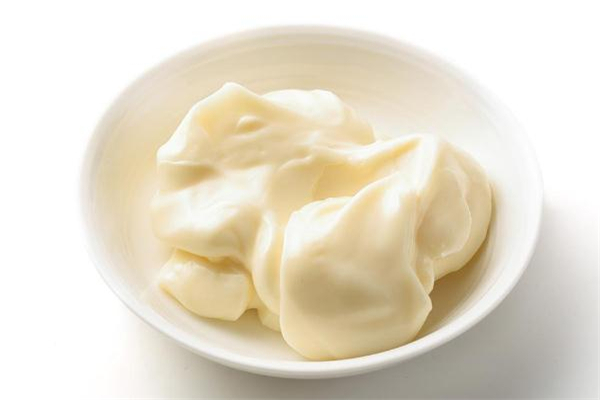 沙拉醬會(huì)長(zhǎng)胖嗎 熱量非常高 沙拉醬會(huì)長(zhǎng)胖嗎 熱量非常高