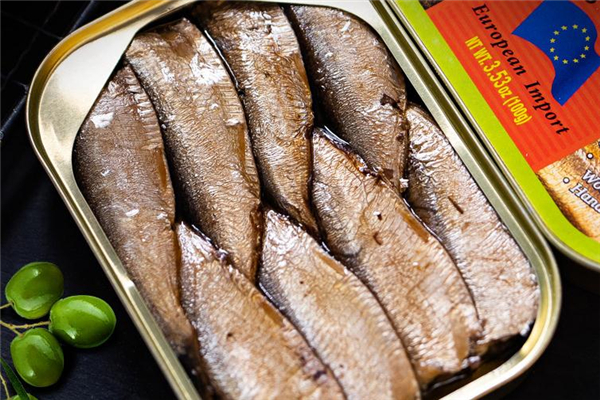 沙丁魚罐頭怎么打開 開罐頭小技巧 沙丁魚罐頭怎么打開 開罐頭小技巧