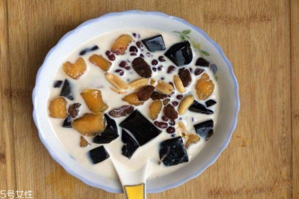 燒仙草可以降火嗎 燒仙草過(guò)夜了還能吃嗎