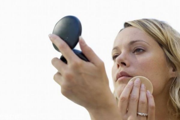 用了氣墊還要用隔離嗎 用氣墊bb之前要用隔離嗎 用了氣墊還要用隔離嗎 用氣墊bb之前要用隔離嗎