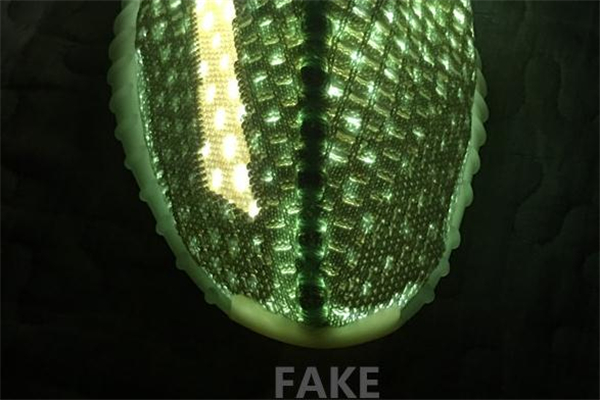 yeezy350亞洲限定真假對比 椰子350 hyperspace真假 yeezy350亞洲限定真假對比 椰子350 hyperspace真假