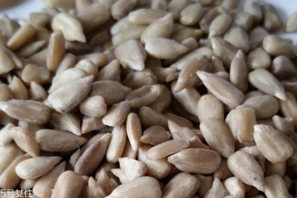 瓜子仁價(jià)格多少錢(qián)一斤 瓜子仁種類(lèi) 瓜子仁價(jià)格多少錢(qián)一斤 瓜子仁種類(lèi)