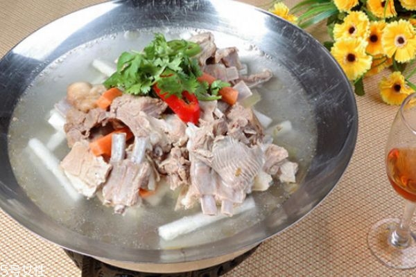 孕婦脾胃虛寒應(yīng)吃什么 脾胃虛寒的孕婦適合吃什么 孕婦脾胃虛寒應(yīng)吃什么 脾胃虛寒的孕婦適合吃什么