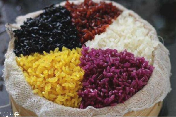 包粽子可以用大米嗎 包粽子選擇什么米 包粽子可以用大米嗎 包粽子選擇什么米