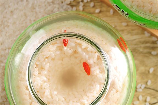 糯米酒度數(shù)高嗎 糯米酒度數(shù)一般是多少 糯米酒度數(shù)高嗎 糯米酒度數(shù)一般是多少