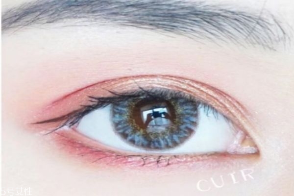 葵兒眼影盤好用嗎 葵兒眼影盤多少錢 葵兒眼影盤好用嗎 葵兒眼影盤多少錢