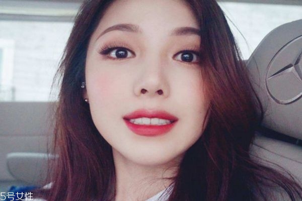 月拋美瞳什么牌子好 美瞳十大品牌排行榜 月拋美瞳什么牌子好 美瞳十大品牌排行榜