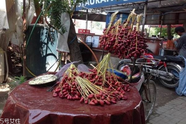 椰棗要洗嗎 椰棗怎么洗干凈 椰棗要洗嗎 椰棗怎么洗干凈