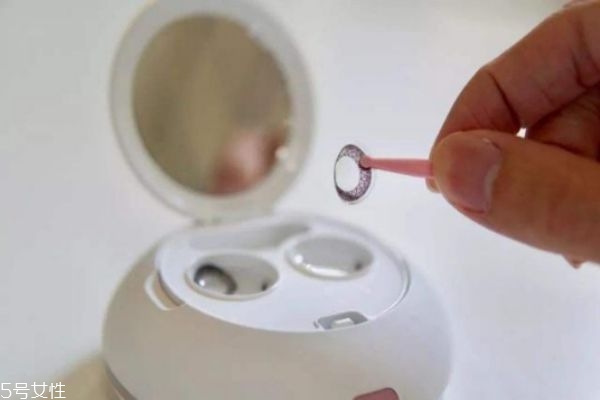 美瞳怎么搓洗 新買的美瞳怎么清洗更干凈 美瞳怎么搓洗 新買的美瞳怎么清洗更干凈