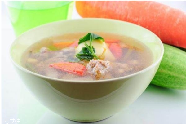 湯泡飯和飯后喝湯有什么不一樣 湯泡飯和飯后喝湯的區(qū)別 湯泡飯和飯后喝湯有什么不一樣 湯泡飯和飯后喝湯的區(qū)別