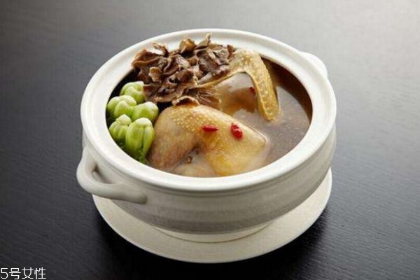 夏天喝什么湯對胃好 喝湯的禁忌 夏天喝什么湯對胃好 喝湯的禁忌