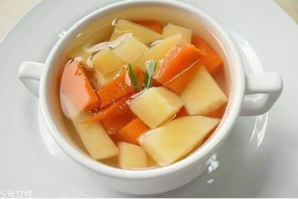 什么時(shí)候喝湯最好 喝湯的最佳時(shí)間 什么時(shí)候喝湯最好 喝湯的最佳時(shí)間