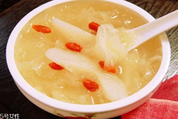 銀耳用焯水嗎 分情況而定 銀耳用焯水嗎 分情況而定