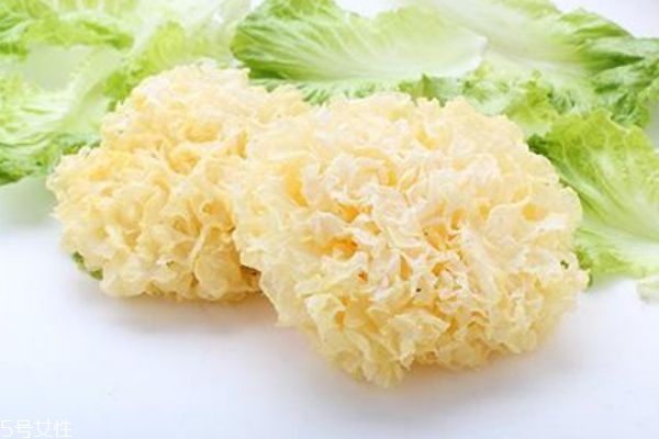 銀耳湯隔夜能喝嗎 銀耳湯一次煮多少合適 銀耳湯隔夜能喝嗎 銀耳湯一次煮多少合適