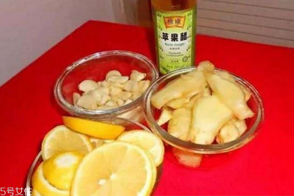 姜蒜檸檬汁蘋(píng)果醋的做法 姜蒜檸檬汁蘋(píng)果醋作用 姜蒜檸檬汁蘋(píng)果醋的做法 姜蒜檸檬汁蘋(píng)果醋作用