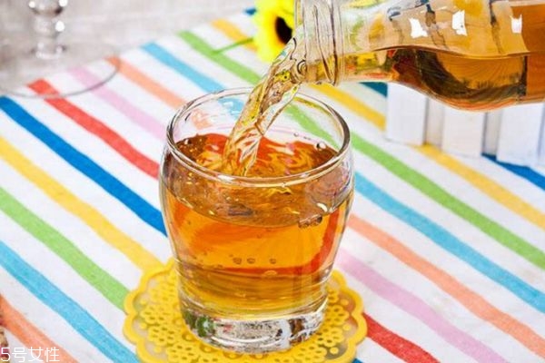 蘋果醋的功效與作用 蘋果醋的使用方法 蘋果醋的功效與作用 蘋果醋的使用方法