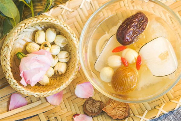 吃什么蔬菜能保護(hù)嗓子 保護(hù)嗓子的方法 吃什么蔬菜能保護(hù)嗓子 保護(hù)嗓子的方法