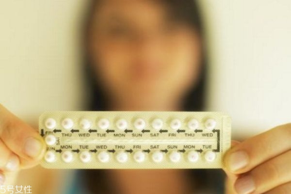 緊急避孕藥的副作用和危害 吃72小時(shí)緊急避孕藥的危害 緊急避孕藥的副作用和危害 吃72小時(shí)緊急避孕藥的危害