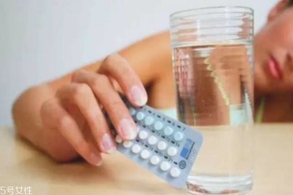 為什么吃了緊急避孕藥還會(huì)懷孕 常吃緊急避孕藥副作用大 為什么吃了緊急避孕藥還會(huì)懷孕 常吃緊急避孕藥副作用大