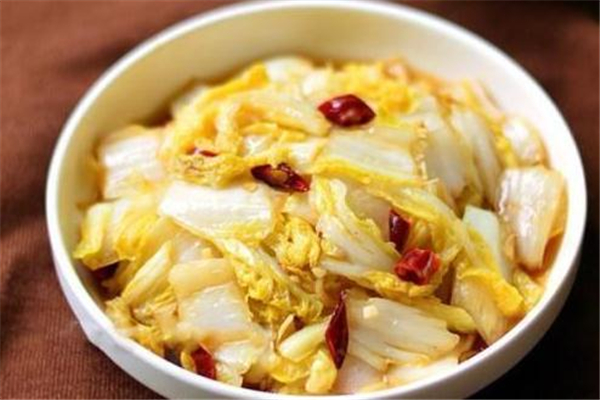 黃芽菜和大白菜的區(qū)別 兩者的對比 黃芽菜和大白菜的區(qū)別 兩者的對比