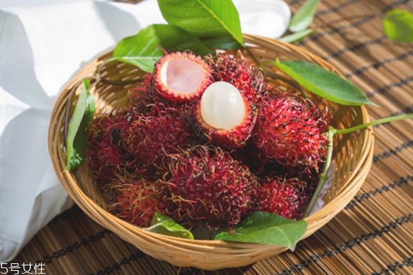 經(jīng)期可以吃紅毛丹嗎 可以少量食用 經(jīng)期可以吃紅毛丹嗎 可以少量食用