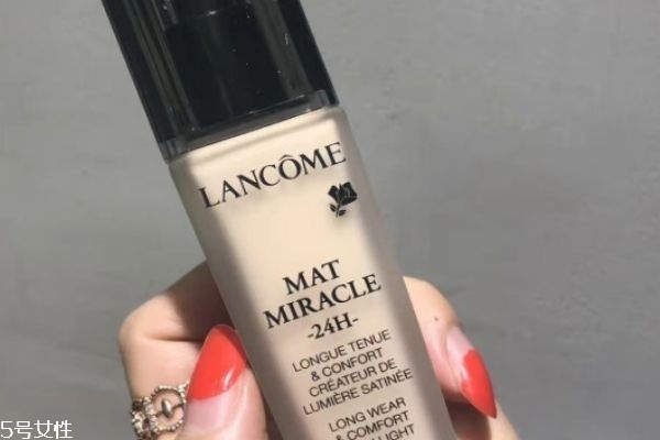 蘭蔻持妝粉底液適合什么皮膚 干皮也可以用 蘭蔻持妝粉底液適合什么皮膚 干皮也可以用