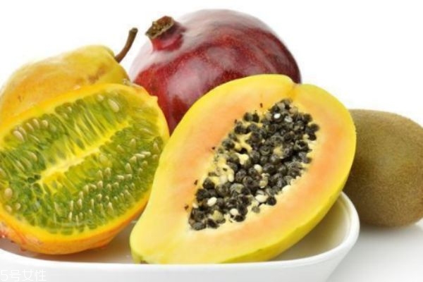 木瓜可以下奶嗎 木瓜的做法 木瓜可以下奶嗎 木瓜的做法
