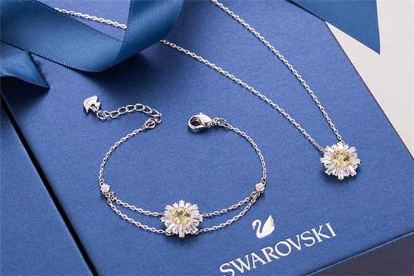 施華洛世奇2019母親節(jié)活動(dòng) 高調(diào)致敬母愛 施華洛世奇2019母親節(jié)活動(dòng) 高調(diào)致敬母愛