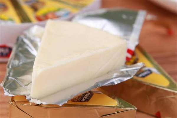 奶油奶酪過期還能用嗎 奶油奶酪的保質(zhì)期 奶油奶酪過期還能用嗎 奶油奶酪的保質(zhì)期
