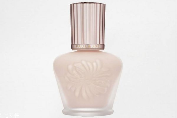 搪瓷隔離和羅拉妝前乳哪個(gè)好 妝前乳和隔離霜的區(qū)別