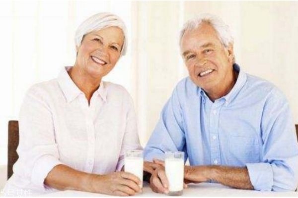 最適合老年人吃的鈣片 老年人補鈣保健品 最適合老年人吃的鈣片 老年人補鈣保健品