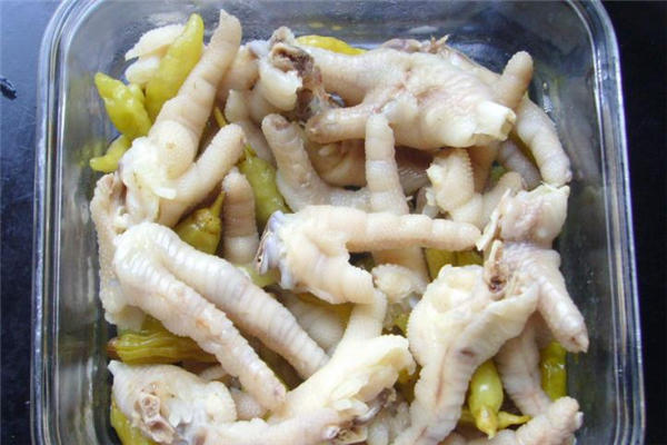 泡椒鳳爪熱量高嗎 減肥期間少吃 泡椒鳳爪熱量高嗎 減肥期間少吃