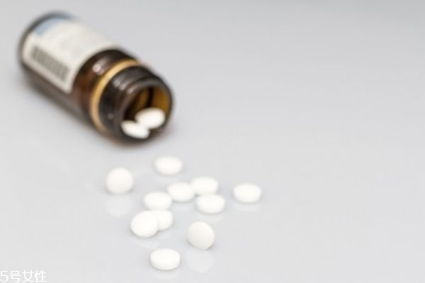 安眠藥吃多少會(huì)致命 安眠藥一次吃幾粒 安眠藥吃多少會(huì)致命 安眠藥一次吃幾粒