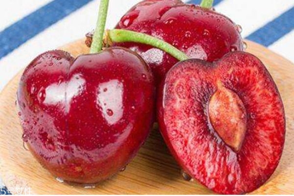 吃完車?yán)遄幼彀妥兒谠趺椿厥?車?yán)遄佑锌辔兜脑? alt=