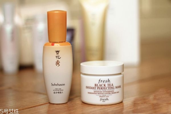 潤燥精華跟什么搭配 潤燥精華搭配什么精華 潤燥精華跟什么搭配 潤燥精華搭配什么精華